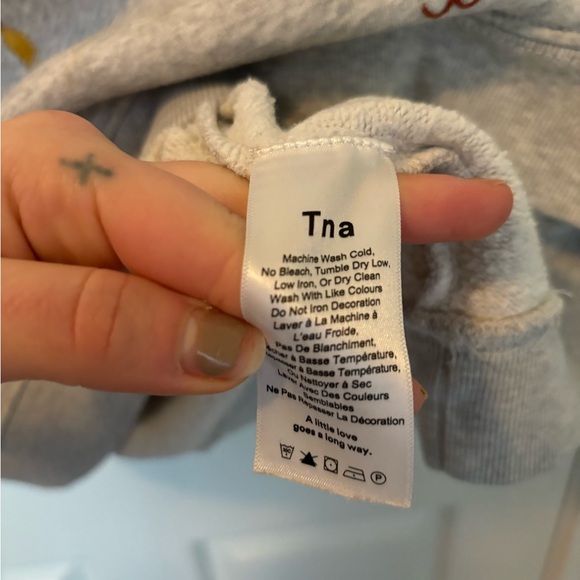 Especially Embroidered tna hoodie - Picture 6 of 7